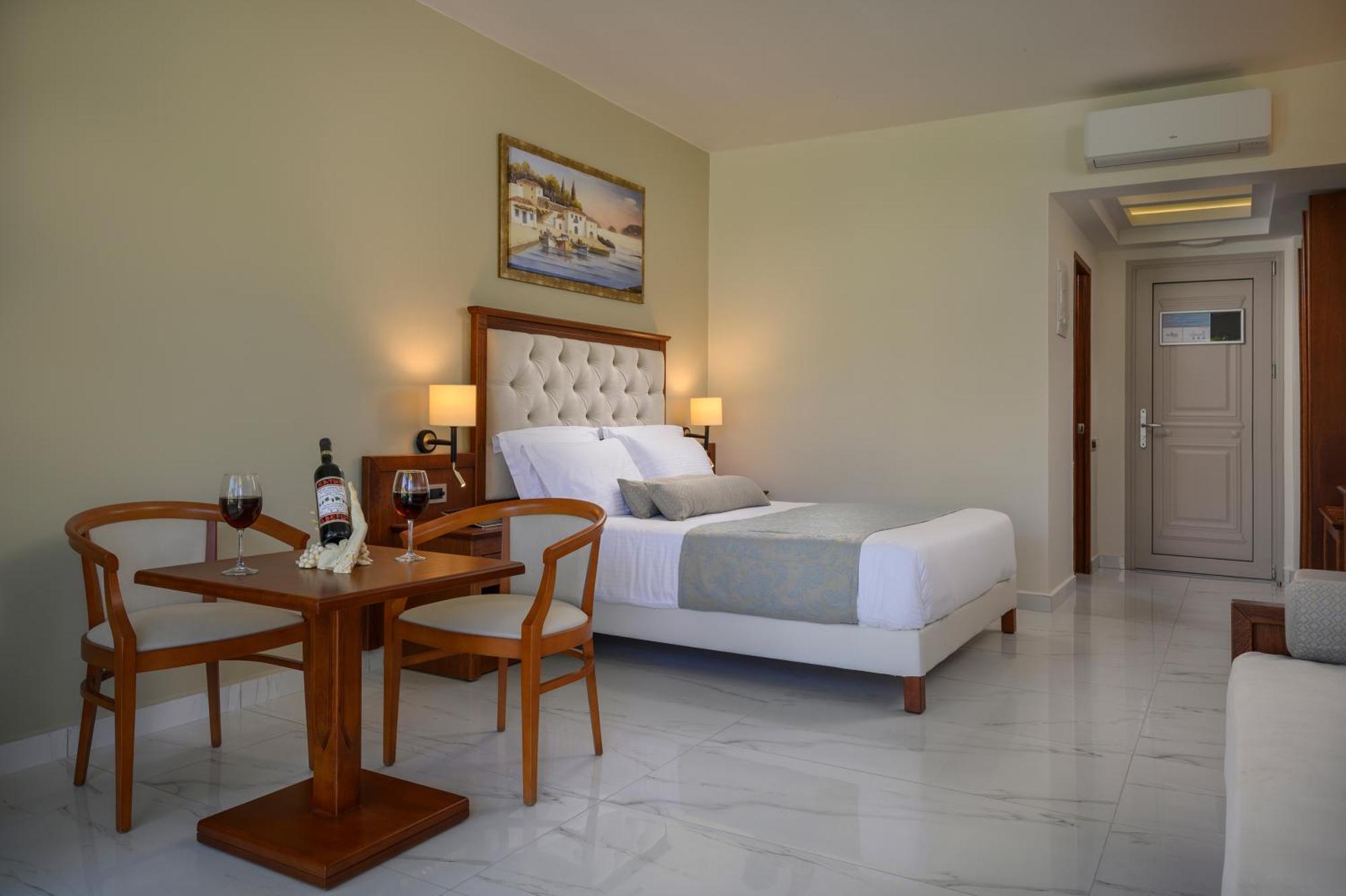 Vantaris Palace Paralia Kourna Exterior photo